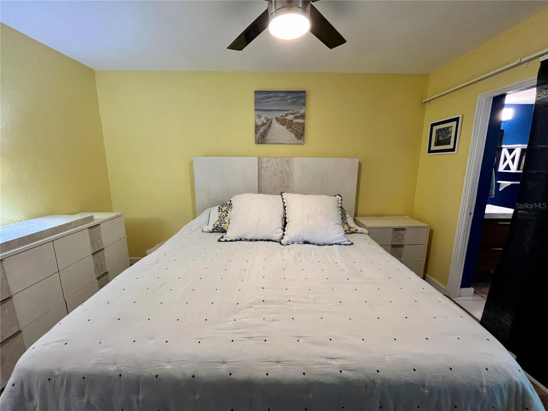 2021 Australia Way W Clearwater FL 33763