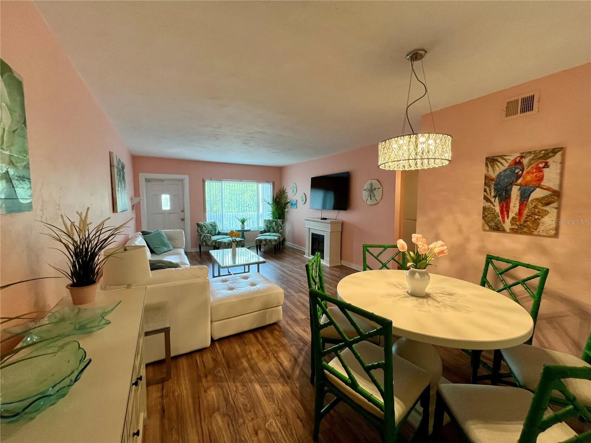 2021 Australia Way W Clearwater FL 33763