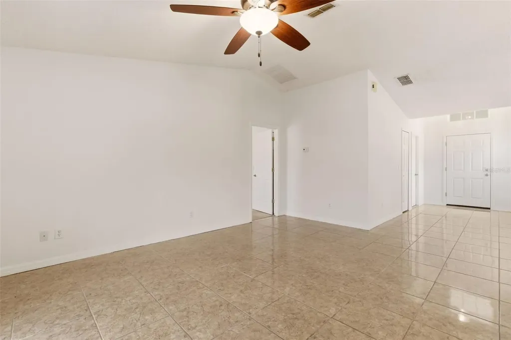 304 Coventry Estates Boulevard Deltona FL 32725