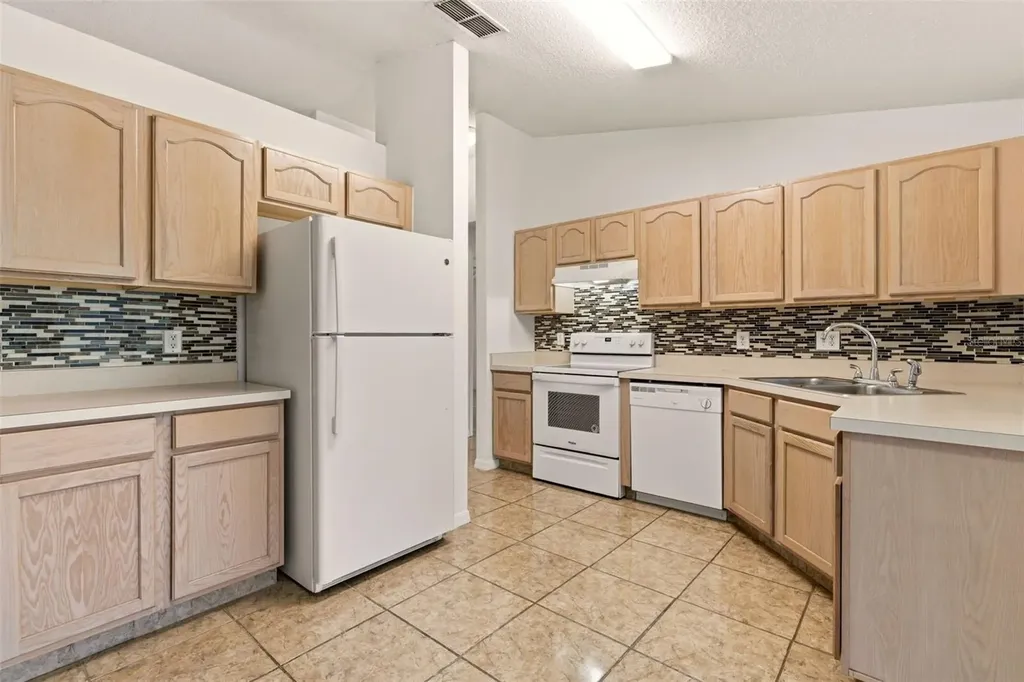 304 Coventry Estates Boulevard Deltona FL 32725