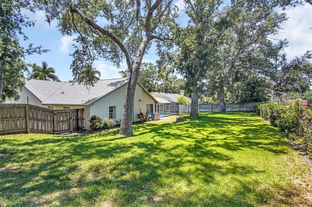 2654 Crystal Circle Dunedin FL 34698