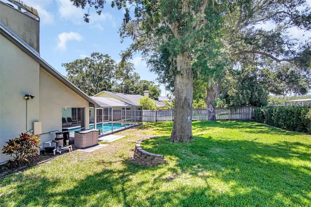 2654 Crystal Circle Dunedin FL 34698