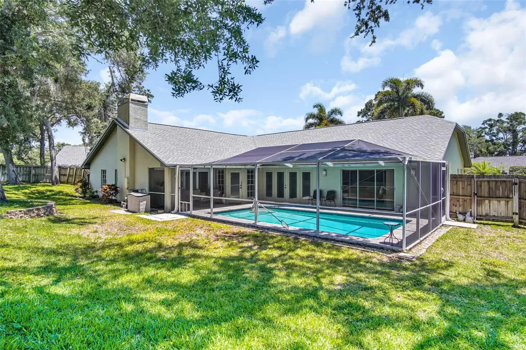 2654 Crystal Circle Dunedin FL 34698