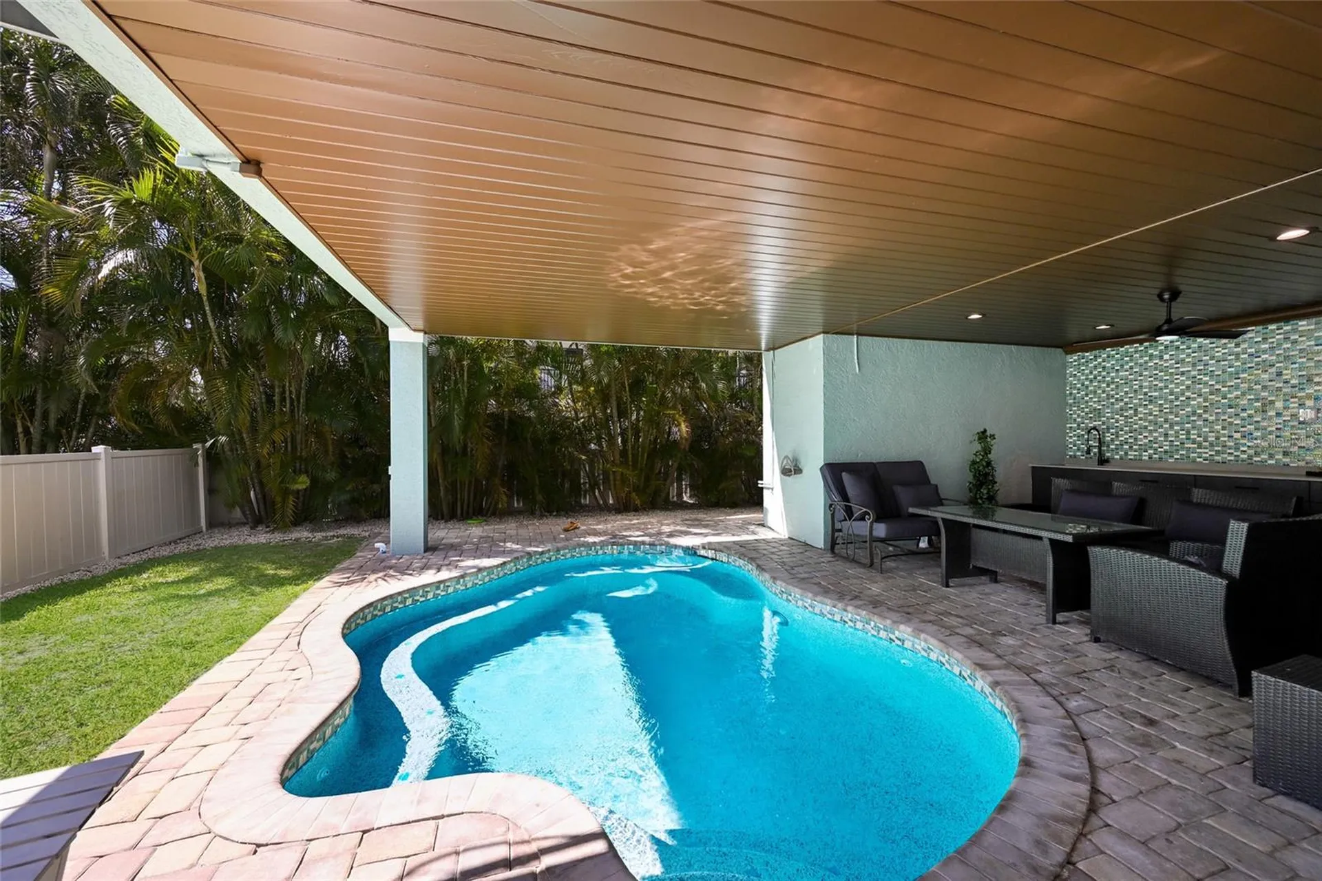 109 6th Street N Bradenton Beach FL 34217