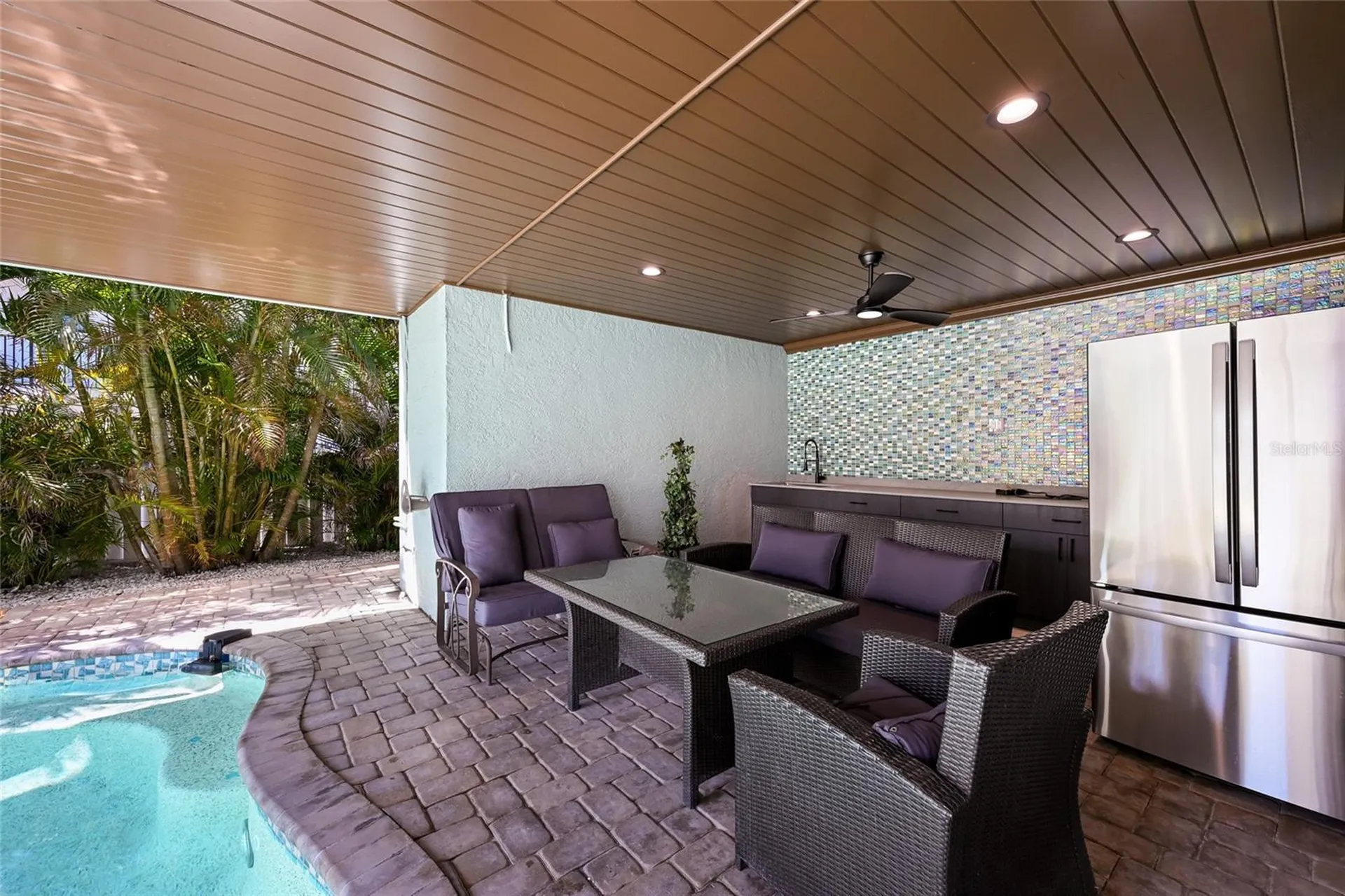 109 6th Street N Bradenton Beach FL 34217