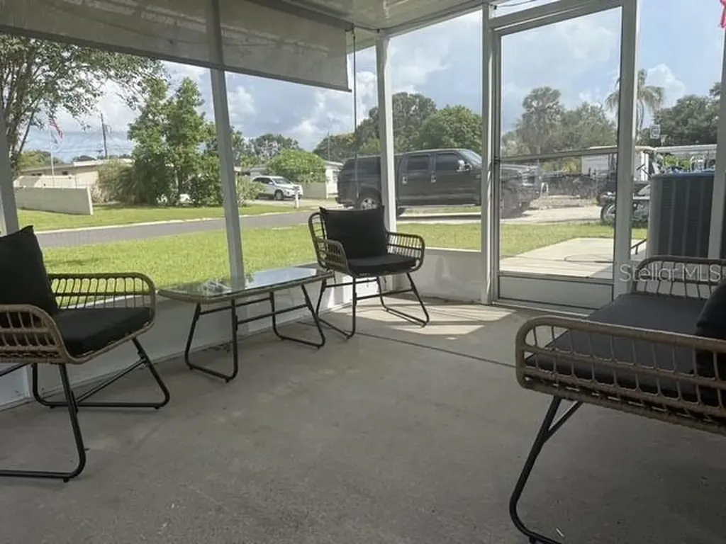 8096 Rose Terrace Seminole FL 33777
