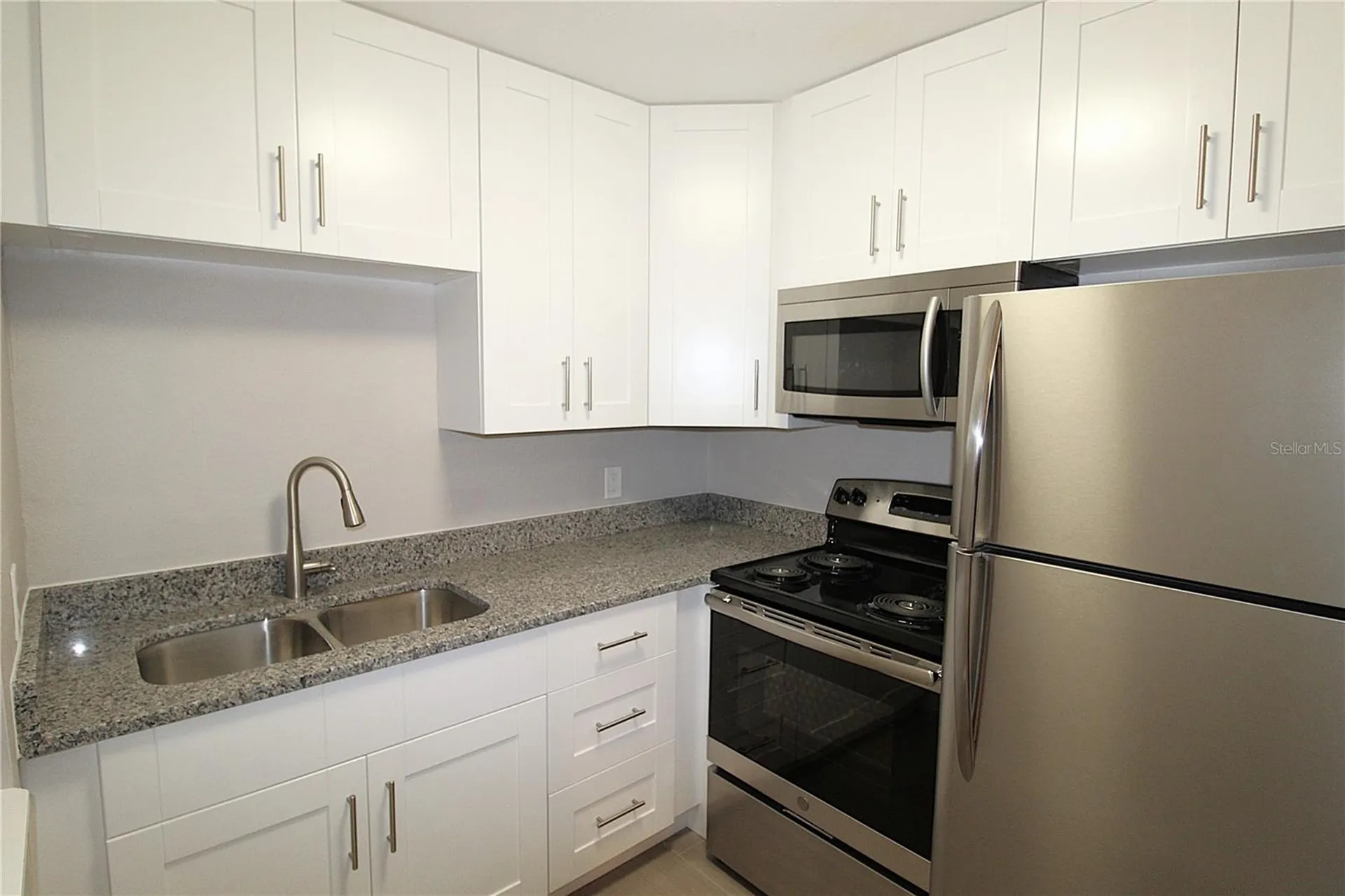 3001 Bee Ridge Road Sarasota FL 34239