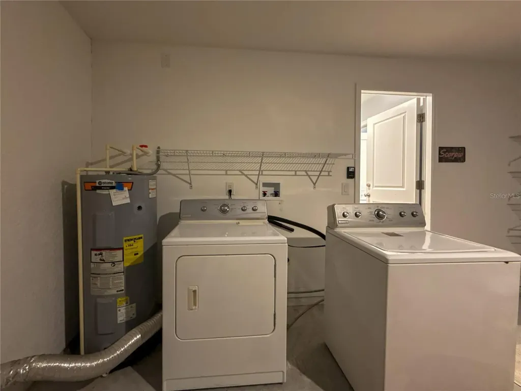 3010 NE 6th Place Cape Coral FL 33909