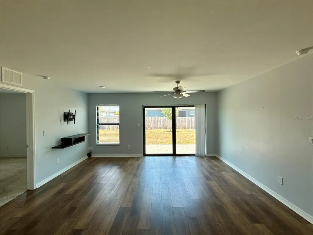 3010 NE 6th Place Cape Coral FL 33909