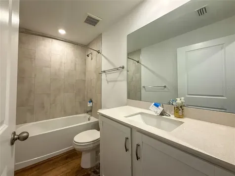 3010 NE 6th Place Cape Coral FL 33909