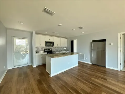 3010 NE 6th Place Cape Coral FL 33909