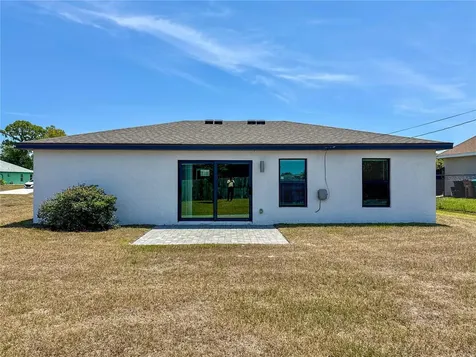 3010 NE 6th Place Cape Coral FL 33909