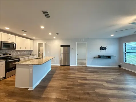 3010 NE 6th Place Cape Coral FL 33909
