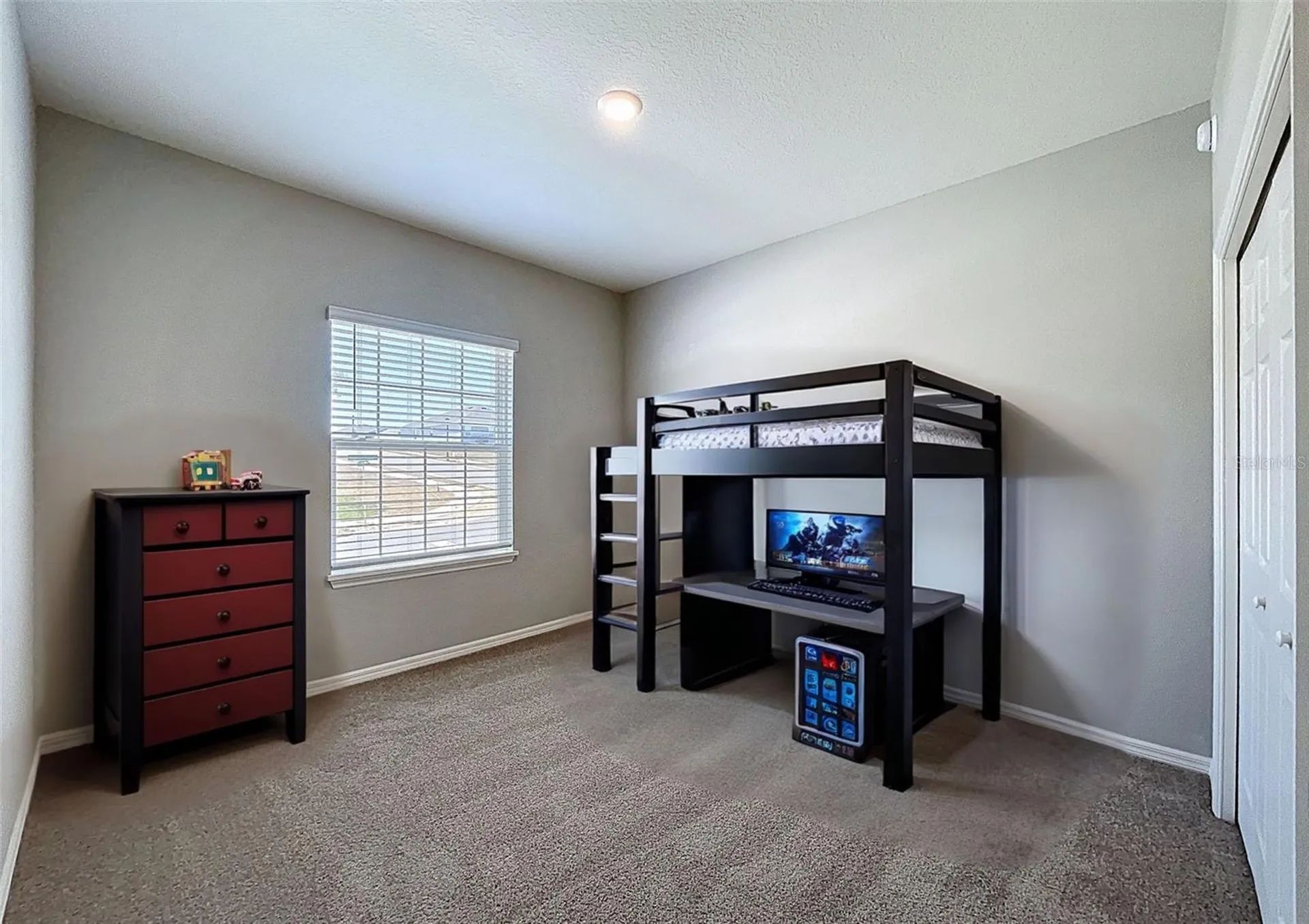 1121 Mountain Flower Lane Davenport FL 33837