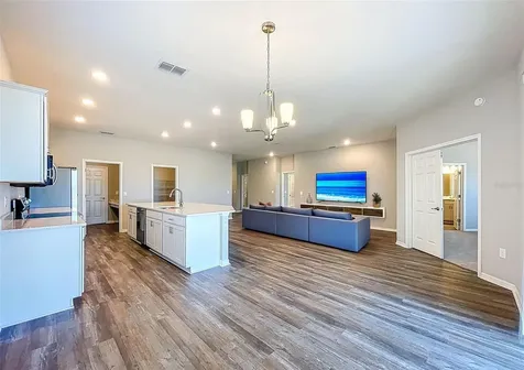 1121 Mountain Flower Lane Davenport FL 33837