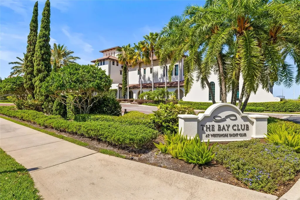 4815 Yacht Club Drive Tampa FL 33616