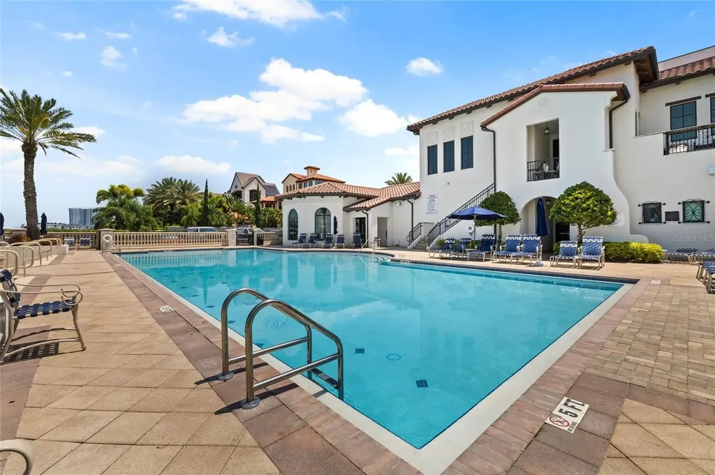 4815 Yacht Club Drive Tampa FL 33616