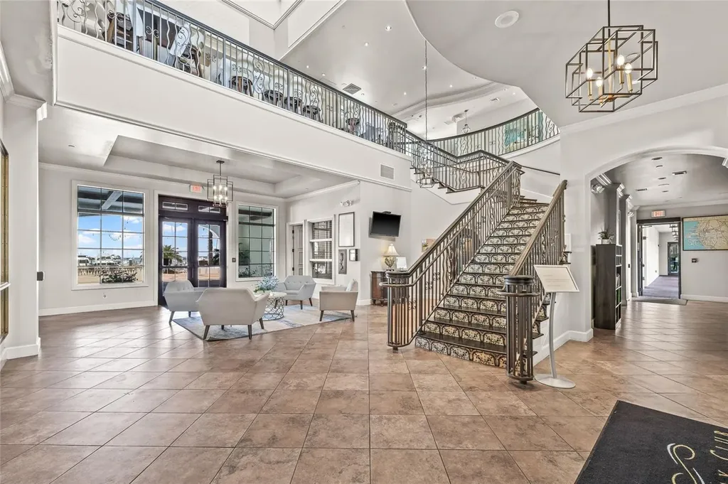 4815 Yacht Club Drive Tampa FL 33616