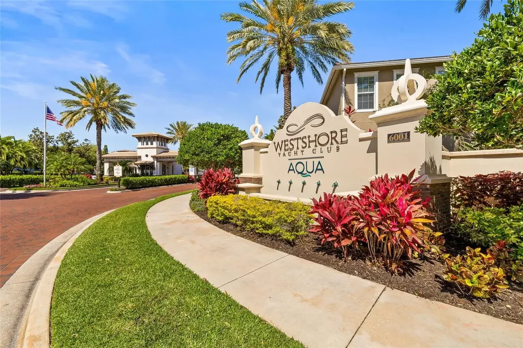 4815 Yacht Club Drive Tampa FL 33616