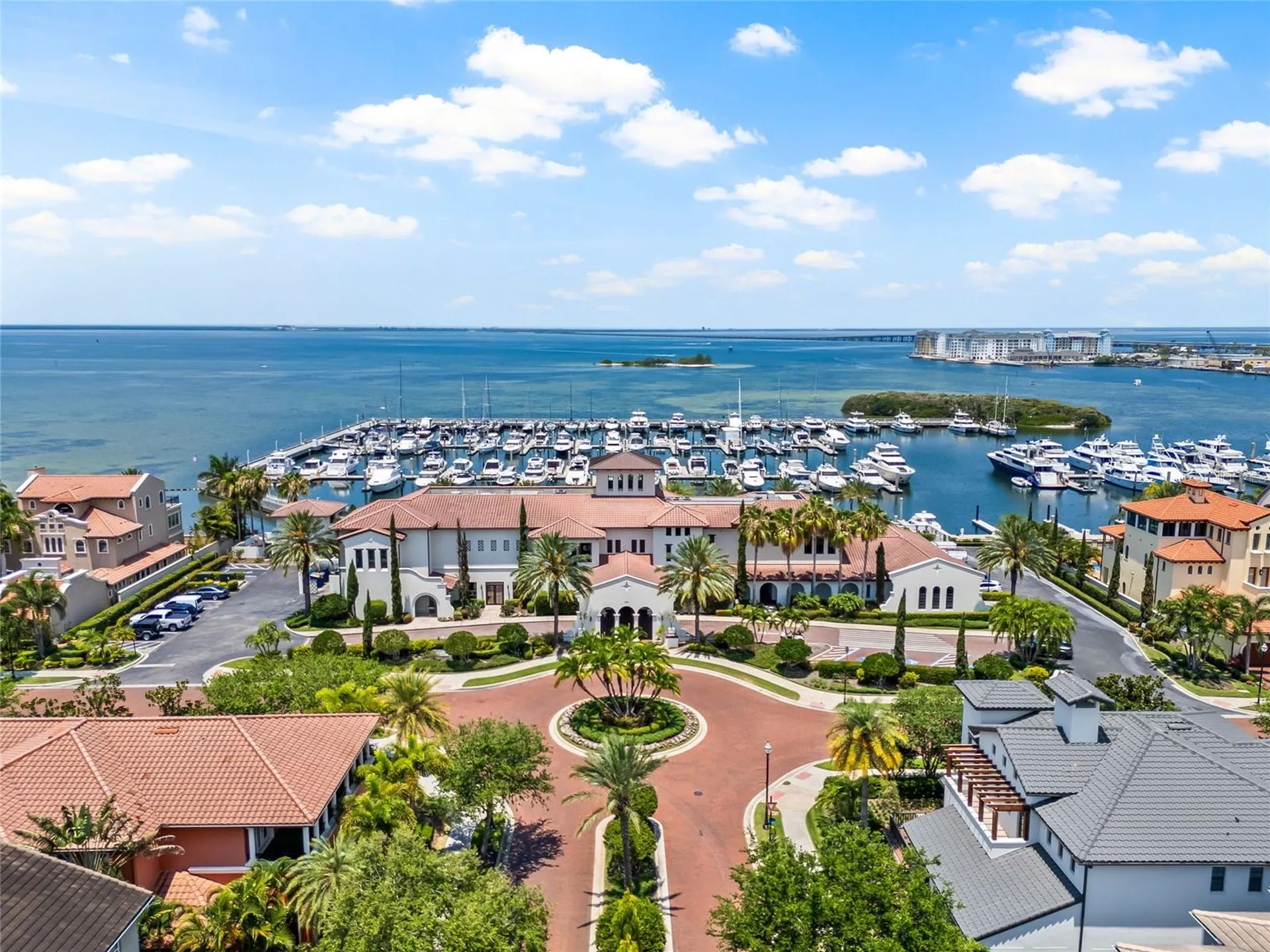 4815 Yacht Club Drive Tampa FL 33616
