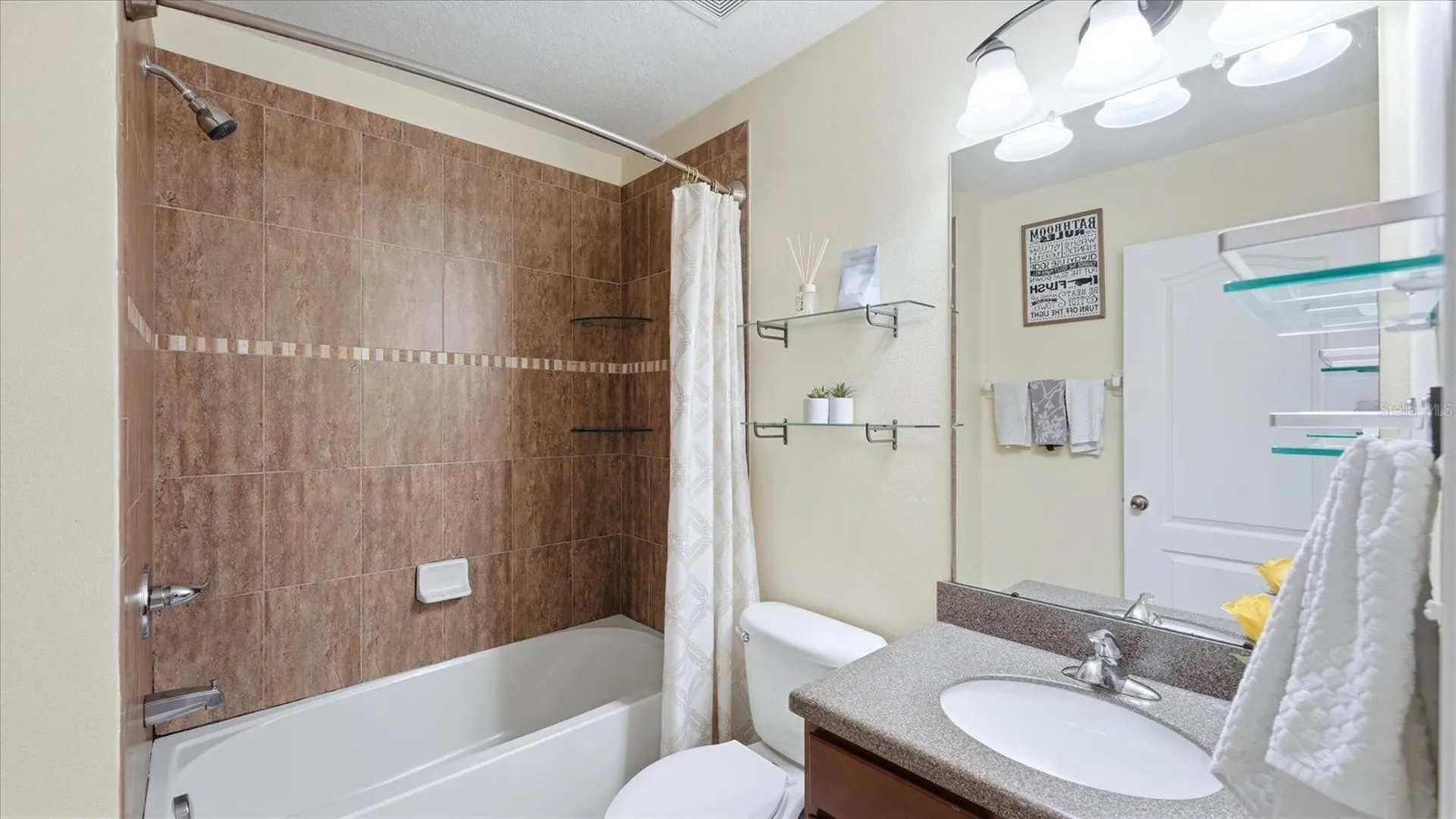 5666 Aaron Court Sarasota FL 34232
