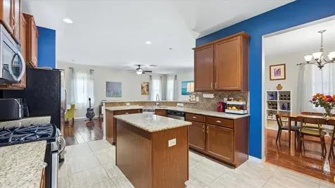 5666 Aaron Court Sarasota FL 34232