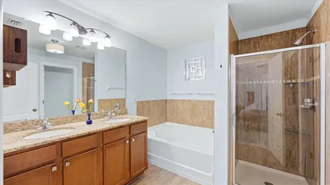 5666 Aaron Court Sarasota FL 34232