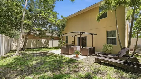 5666 Aaron Court Sarasota FL 34232