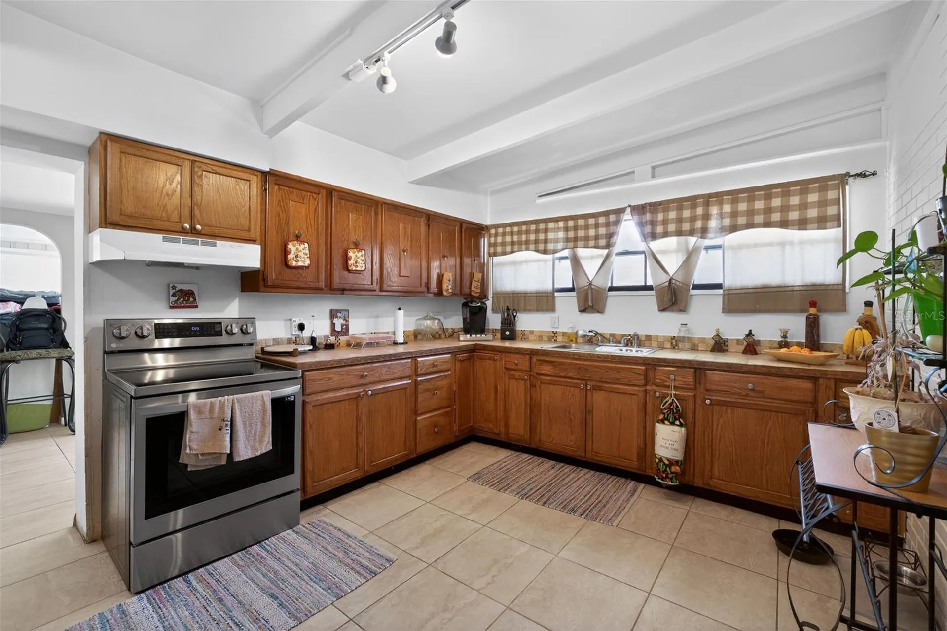 2015 Clarice Circle Tampa FL 33619