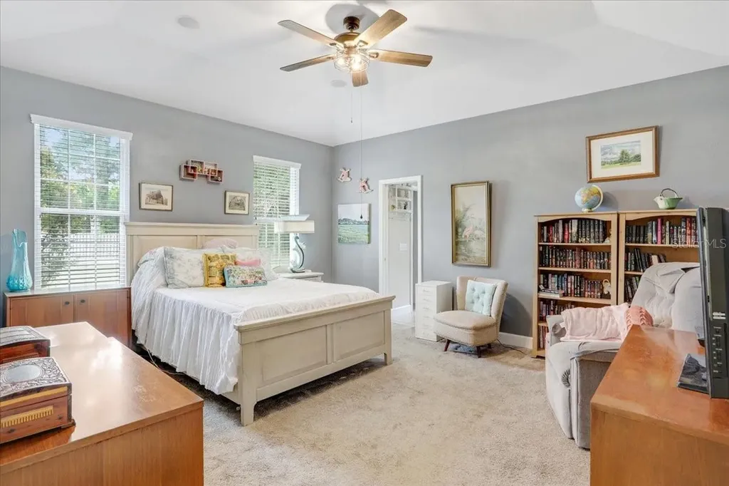 20641 NW 166th Place High Springs FL 32643