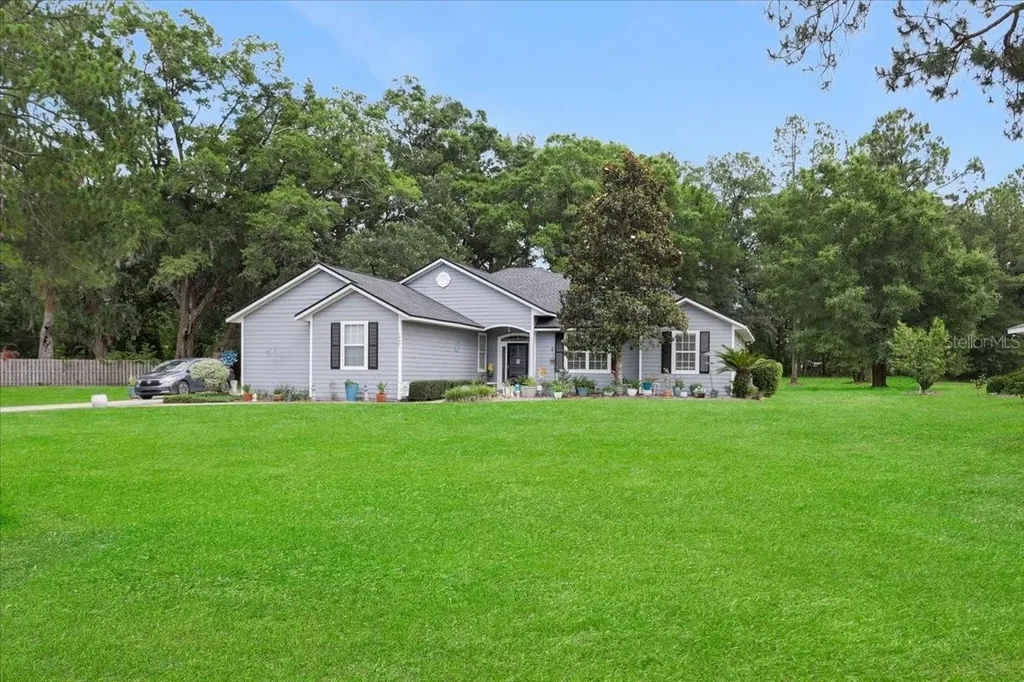 20641 NW 166th Place High Springs FL 32643