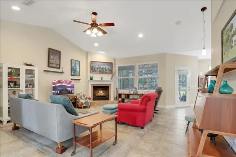 20641 NW 166th Place High Springs FL 32643