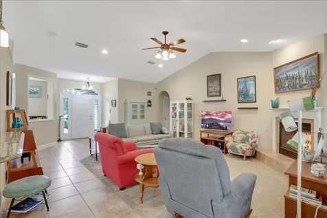 20641 NW 166th Place High Springs FL 32643
