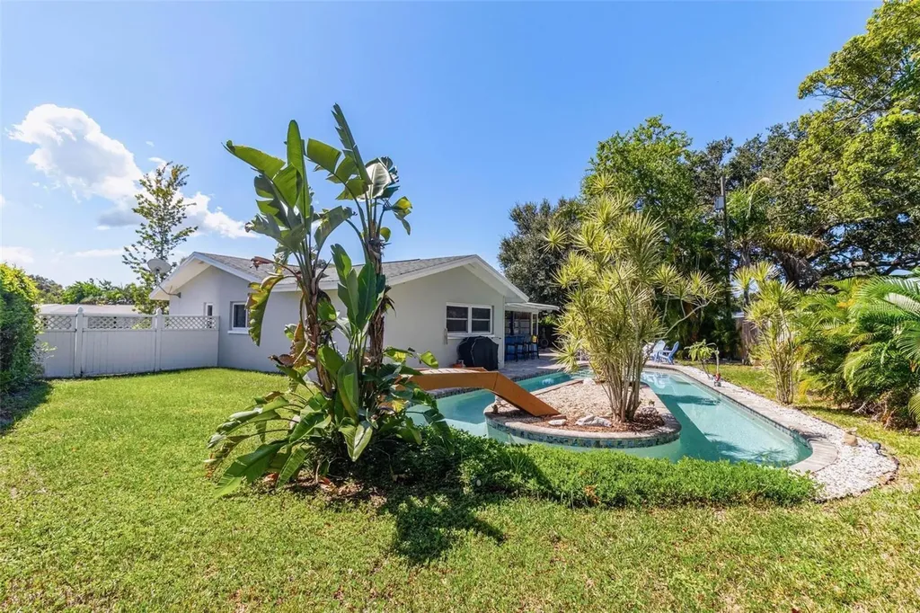 1456 Cameo Way Clearwater FL 33756