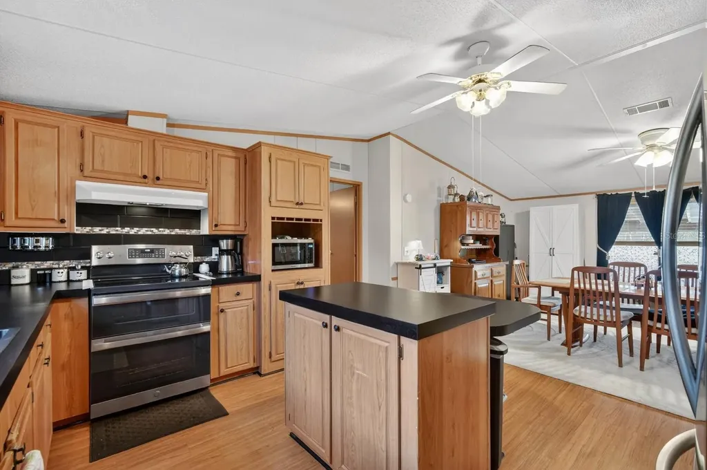 101 Coleman Place Satsuma FL 32189