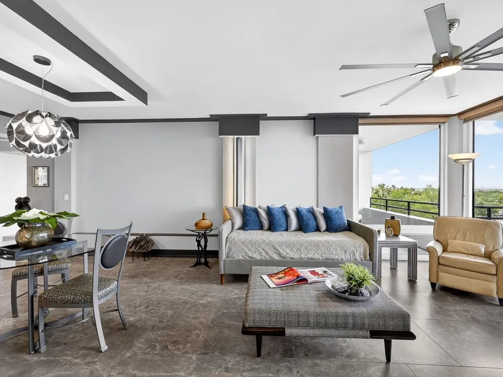 1255 N Gulfstream Avenue Sarasota FL 34236