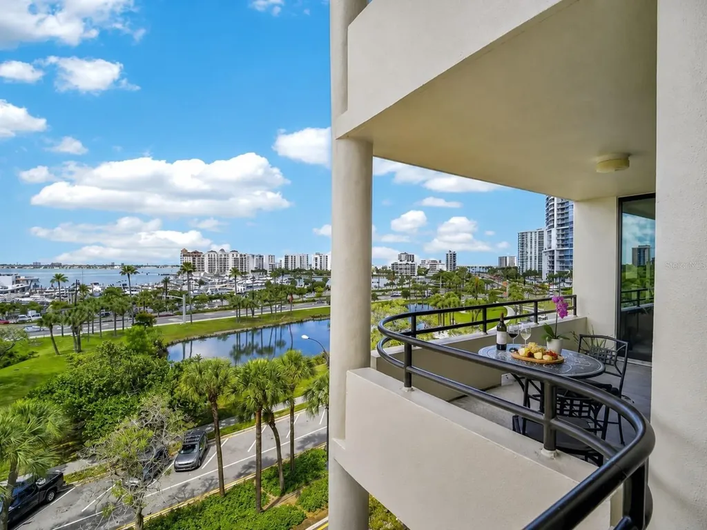 1255 N Gulfstream Avenue Sarasota FL 34236