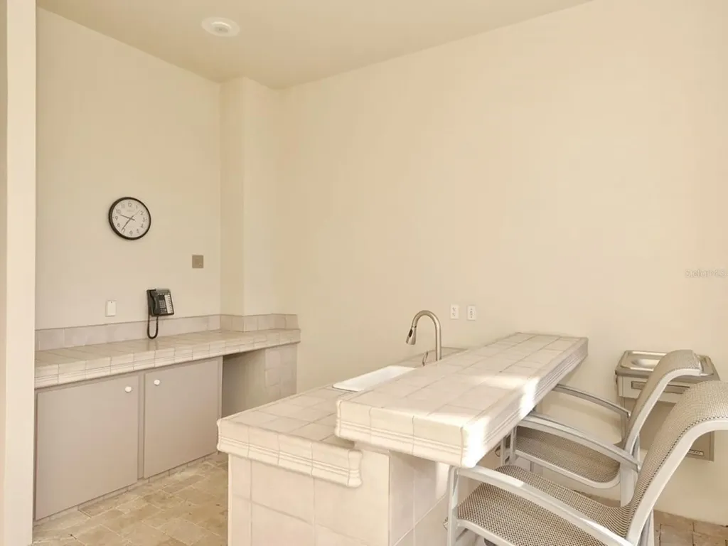 1255 N Gulfstream Avenue Sarasota FL 34236