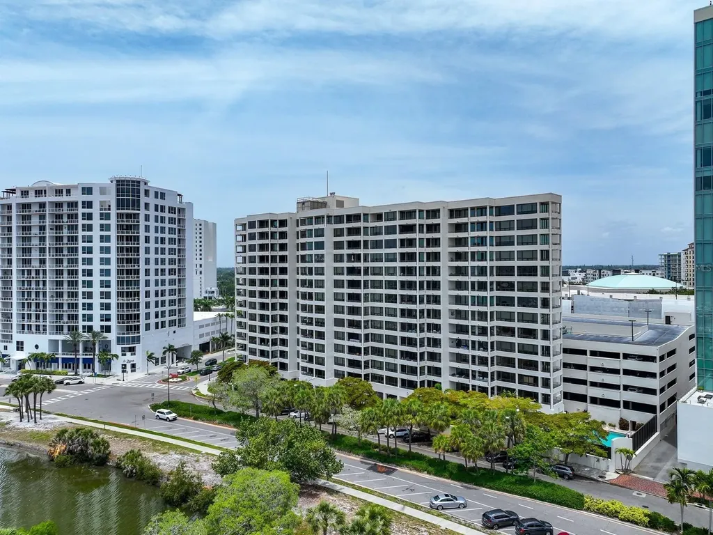 1255 N Gulfstream Avenue Sarasota FL 34236