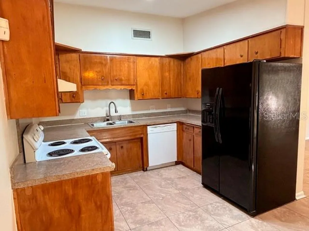 250 Cedarwood Drive Maitland FL 32751