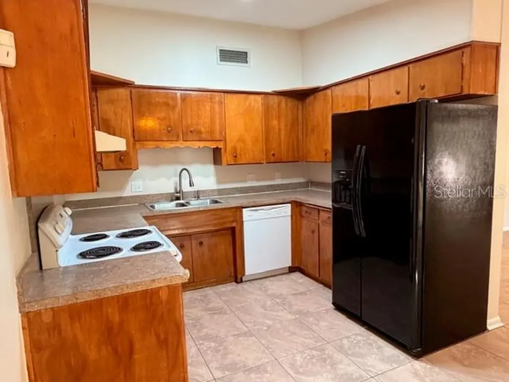 250 Cedarwood Drive Maitland FL 32751