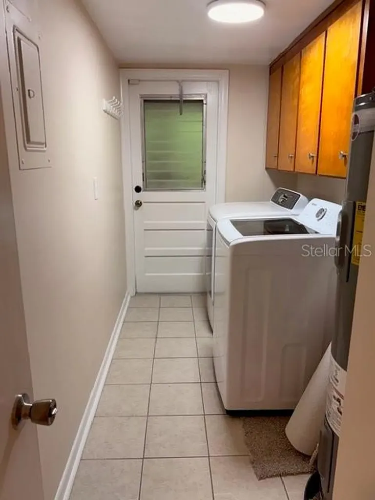 250 Cedarwood Drive Maitland FL 32751