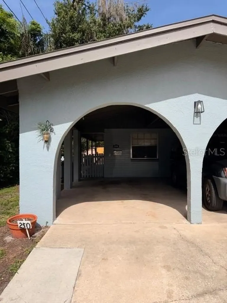 250 Cedarwood Drive Maitland FL 32751