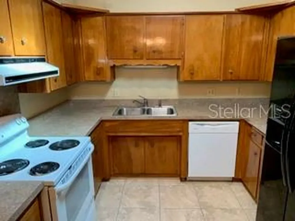 250 Cedarwood Drive Maitland FL 32751
