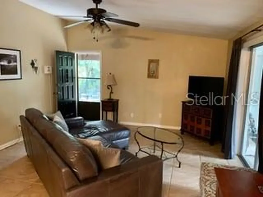 250 Cedarwood Drive Maitland FL 32751