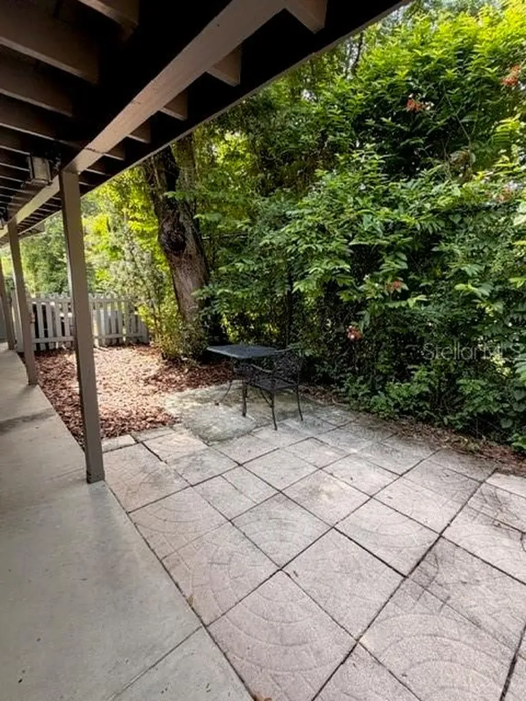 250 Cedarwood Drive Maitland FL 32751