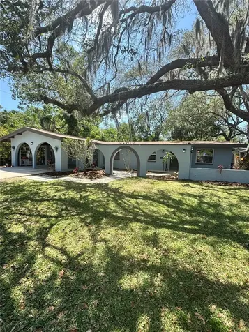 250 Cedarwood Drive Maitland FL 32751