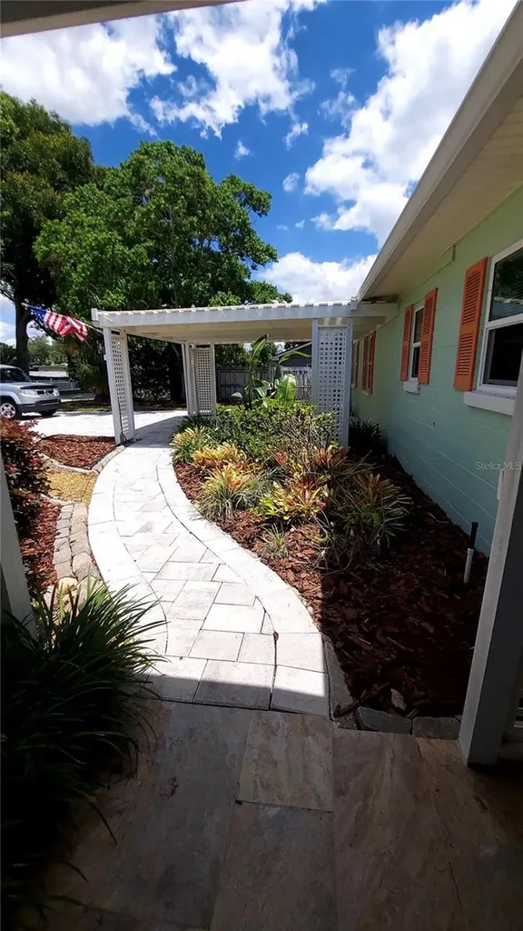 2136 Sylvan Point Drive Mount Dora FL 32757