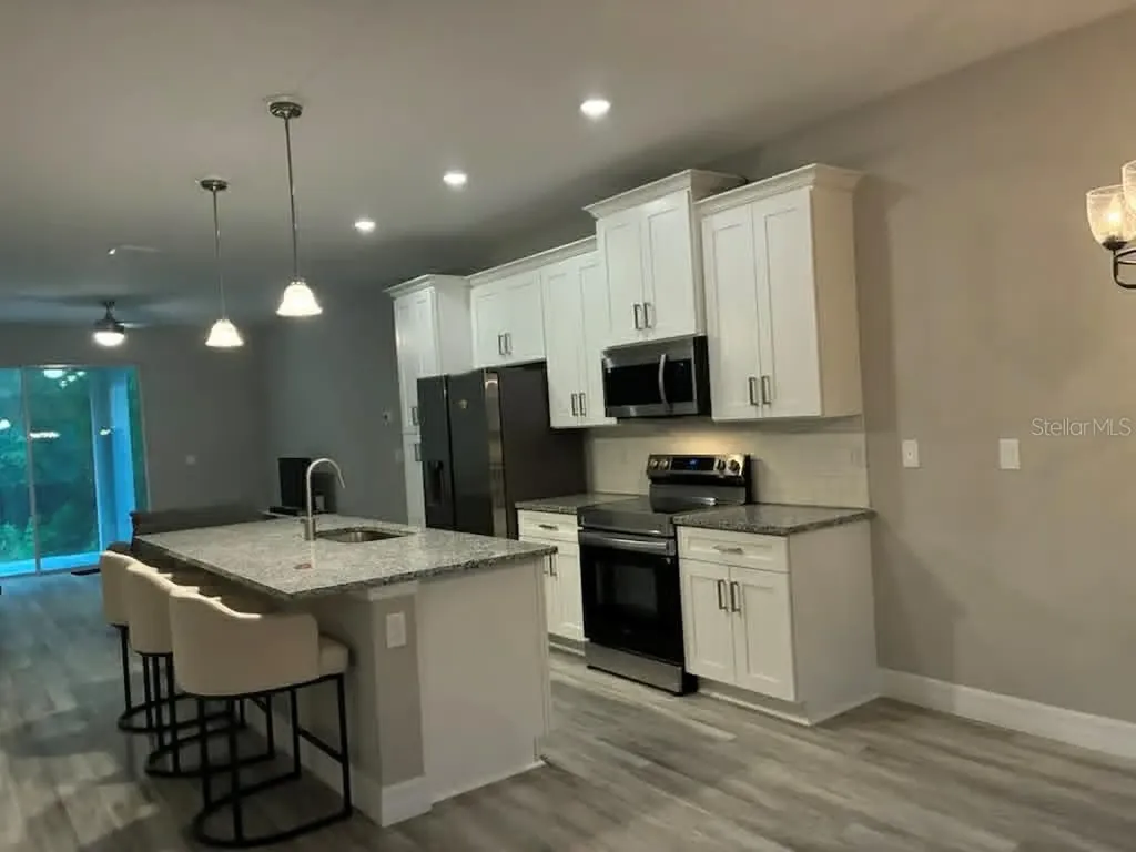 524 E Avondale Drive Dunnellon FL 34434