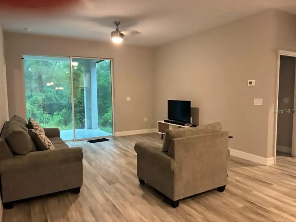 524 E Avondale Drive Dunnellon FL 34434